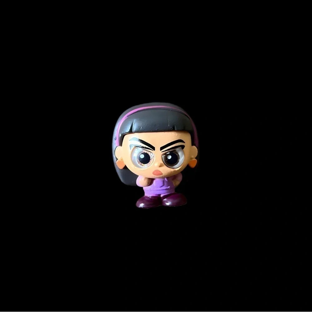 Disney Doorables: Series 8 Figurine – Turning Red – Abby Park